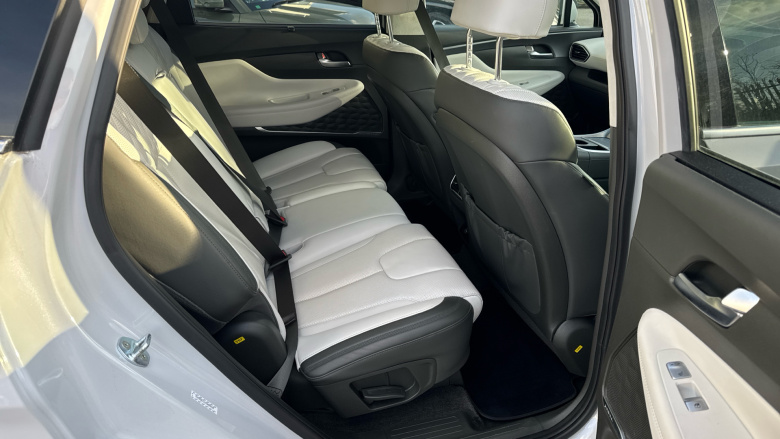 Hyundai SANTA FE 1.6 TGDi Hybrid Ultimate 5dr 4WD Auto Hybrid Estate